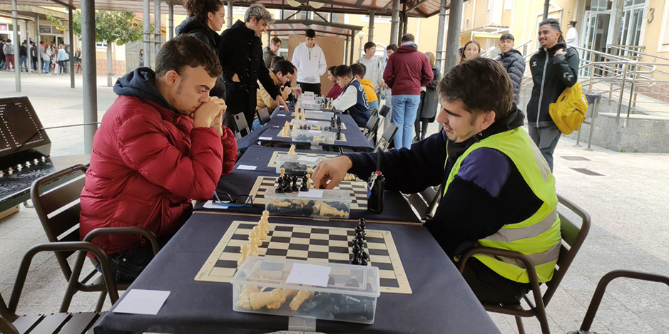 Alumnos y voluntarios del programa UCAMPacitas en el Día Mundial de la Discapacidad 