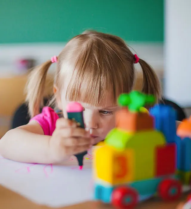 maestro-de-educacion-infantil-estudiantes-ucam