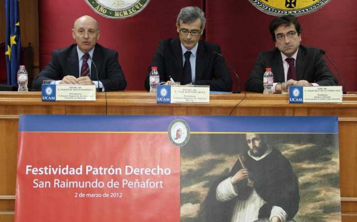 “Para los que creemos en valores, el Derecho debe ayudar a mejorar la sociedad”