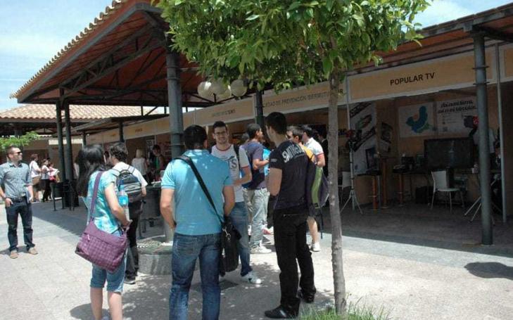 “Recomiendo a los estudiantes que busquen trabajo a través de Linkedin”