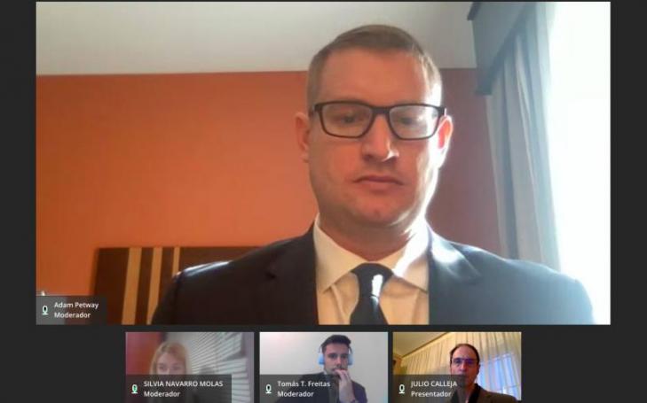 Adam Petway Tesis UCAM