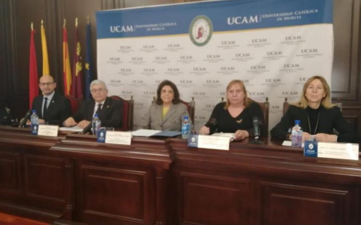 Expertos de 17 países se unen a la nueva red de Enfermería y Salud Escolar.