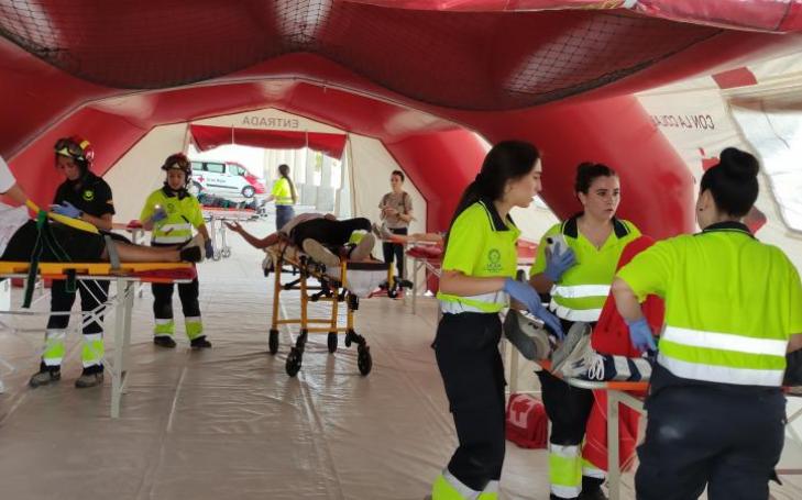 Alumnos de tres titulaciones colaboraron junto a Cruz Roja