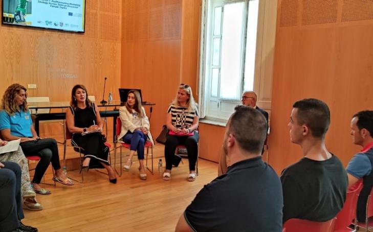 En el encuentro participaron representantes municipales, empresariales y de clubes