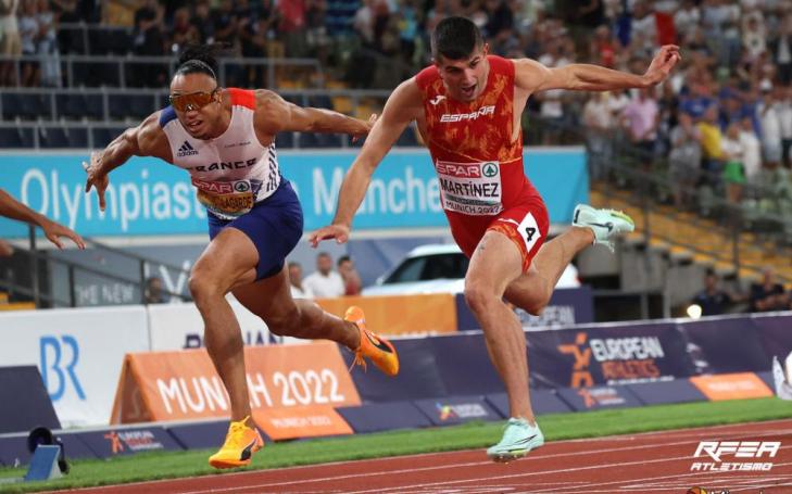 Asier Martínez, deportista UCAM, a su llegada a meta. Foto: Real Federación Española de Atletismo