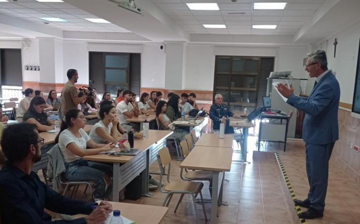 Seminario: Los Riesgos y Amenazas a la Seguridad Nacional en la Estrategia Española de Seguridad 2021