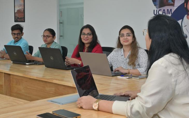 Clase UCAM Mumbai Campus