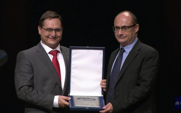 La UCAM, premiada en la gala del atletismo europeo 
