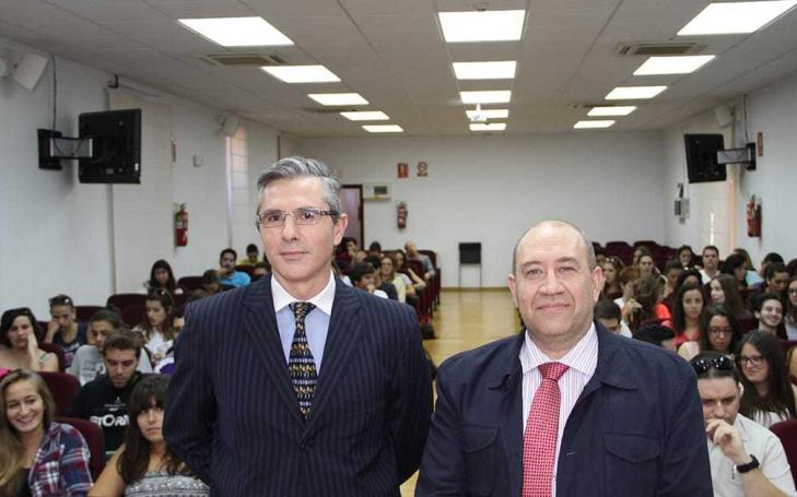 Un experto en mundo árabe del Ministerio de Defensa diserta sobre cómo afecta a España el terrorismo islamista