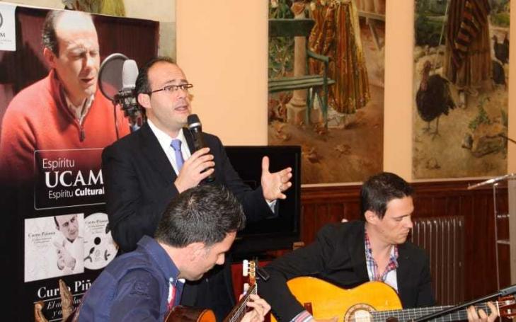 Curro Piñana presenta el disco ‘El alma lastimada y otros poemas’