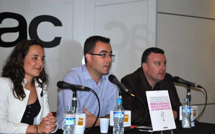 Docentes de la UCAM presentan el libro `Redes Sociales para estudiantes de Comunicación´