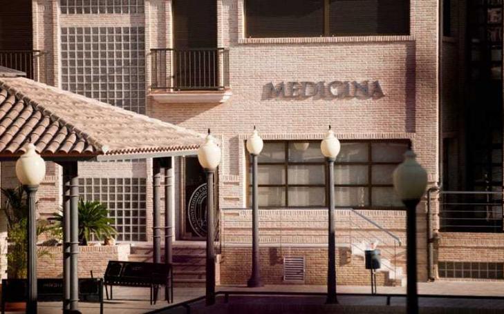 La ANECA da luz verde a las 90 plazas para el grado en Medicina de la UCAM