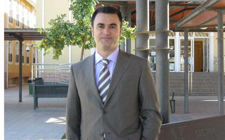 El director de la Escuela Superior de Protocolo, miembro del Comité Deontológico de la Organización Internacional de Ceremonial y Protocolo