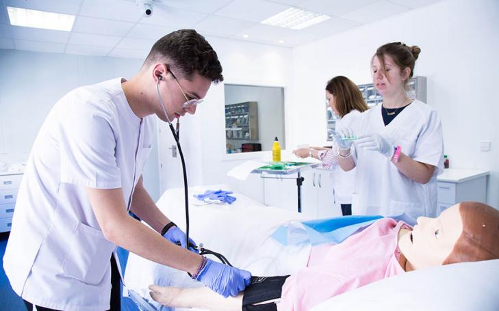 Autorizado en modalidad online el Máster Oficial en Investigación en Ciencias Sociosanitarias de la UCAM