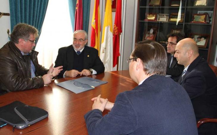 La UCAM impartirá dos nuevos títulos propios en Mediación