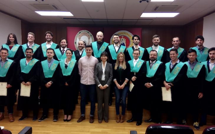 Graduación internacional del Máster en Alto Rendimiento Deportivo en inglés