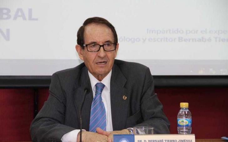 “Quien pierde la sonrisa y el sentido del humor ya está vencido”