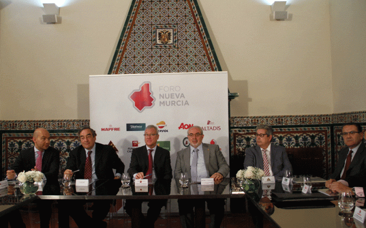 El presidente de la UCAM acompaña a Juan Rosell en el Foro Nueva Murcia