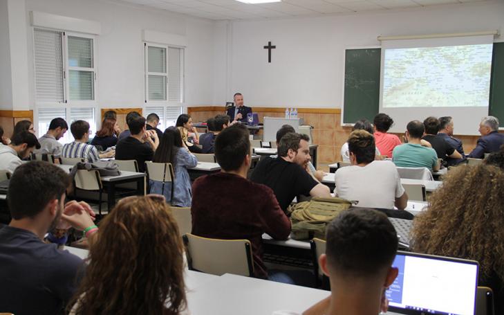 “Existen muchas amenazas para España, todas recogidas en la Estrategia de Seguridad Nacional, pero la principal y fundamental es el terrorismo”