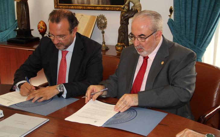 La UCAM potencia los altos estudios en comercio exterior