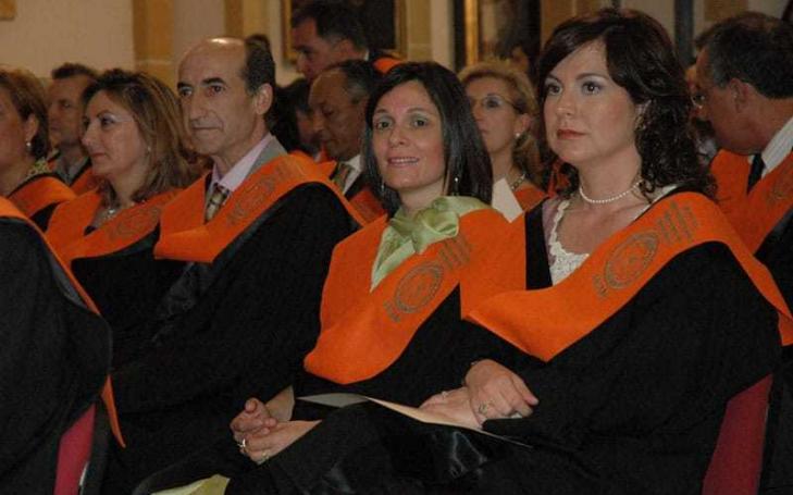 La I promoción de alumnos de ADE de la UCAM se gradúa