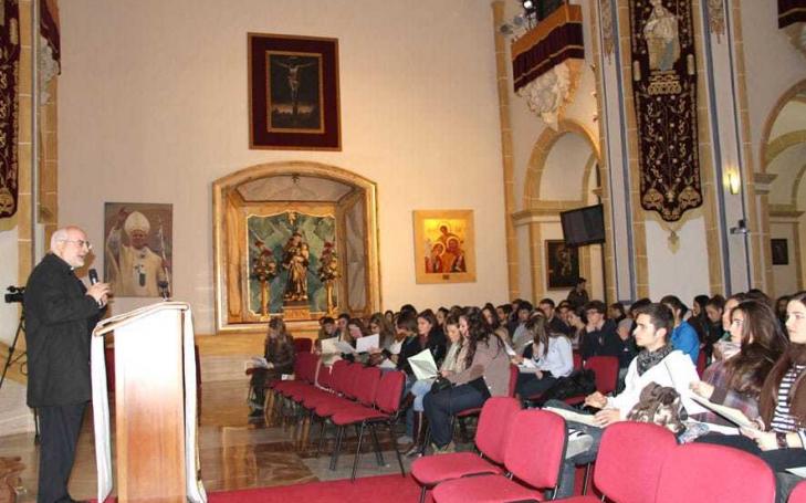 La UCAM presenta el seminario ‘Crédito solidario’