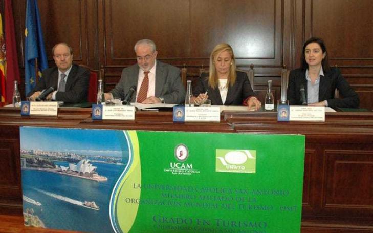 La UCAM, primera institución de la Región integrada en la Organización Mundial del Turismo (OMT)