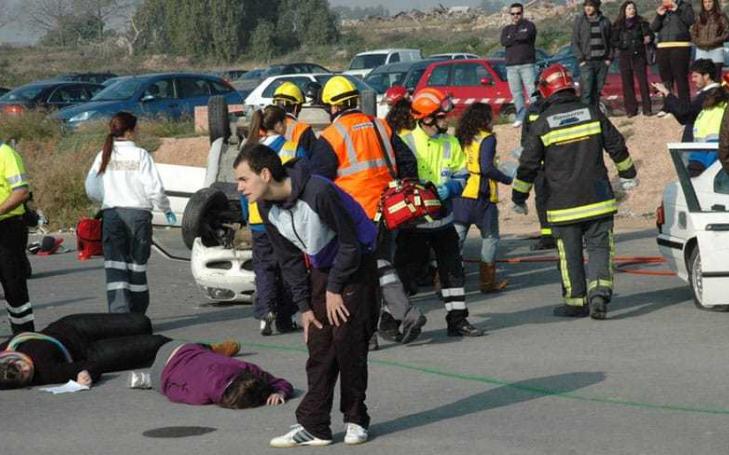 Las alumnos de Enfermería preparados ante cualquier acontecimiento