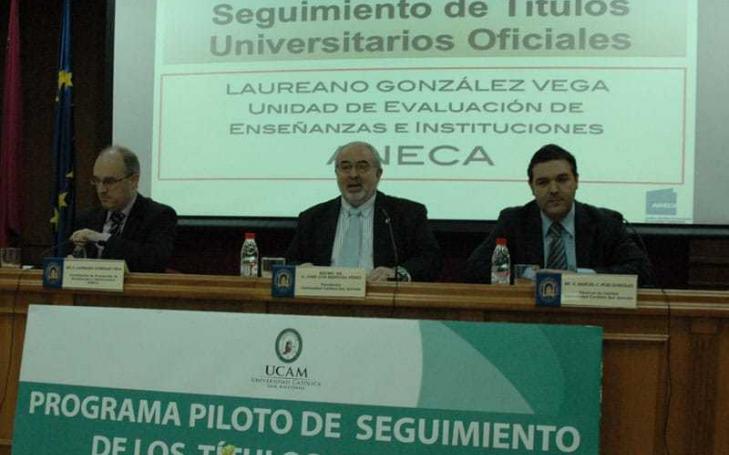 Los directivos de la UCAM se reúnen con la ANECA para abordar el seguimiento de los títulos oficiales