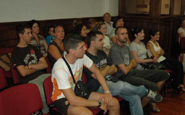 Los voluntarios de la UCAM parten hacia el campo de trabajo en Perú