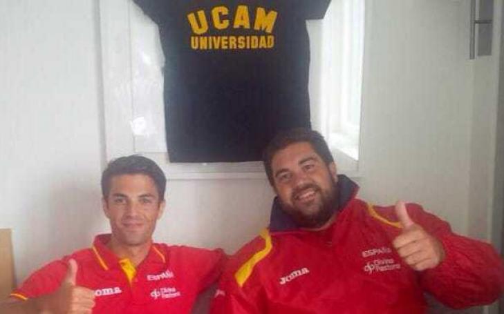 Doble medalla con sello UCAM