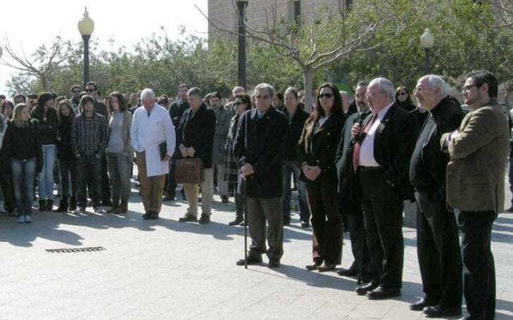 Minuto de silencio por las víctimas del terrorismo