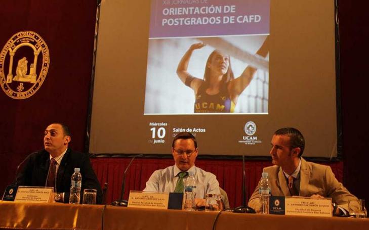 Orientación laboral y de postgrado para los estudiantes de la Facultad de Deporte