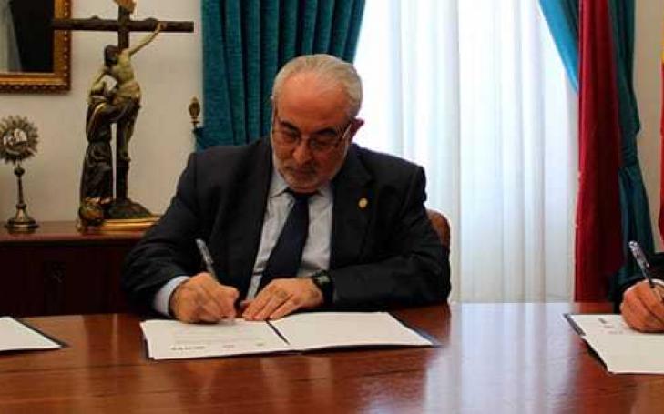 La UCAM aumenta la investigación y la formación en buceo de la mano de Scuba Schools International y Mares