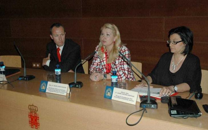 Vicedecana de Comunicación Audiovisual de la UCAM: “No es correcto equiparar el cambio al color con la transición a la TDT”