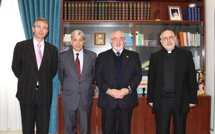 La UCAM pondrá en marcha la Universidad Internacional del Medio Oriente por la Paz