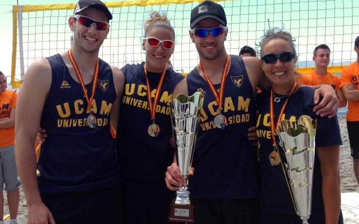 Dos medallas más para la UCAM en voley playa