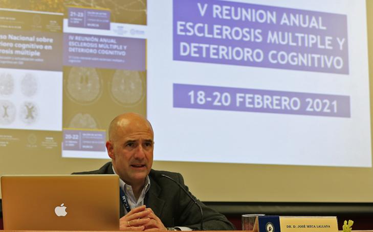 Expertos de toda España abordan los avances en esclerosis múltiple, que afecta a más de 1500 murcianos