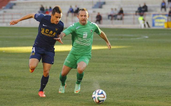 El UCAM Murcia CF vuelve a sonreír