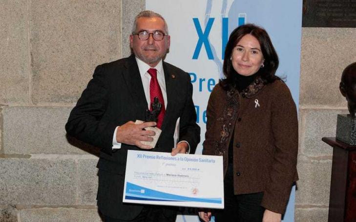 El catedrático de la UCAM Mariano Guerrero galardonado con el Premio Reflexiones a la Opinión Sanitaria