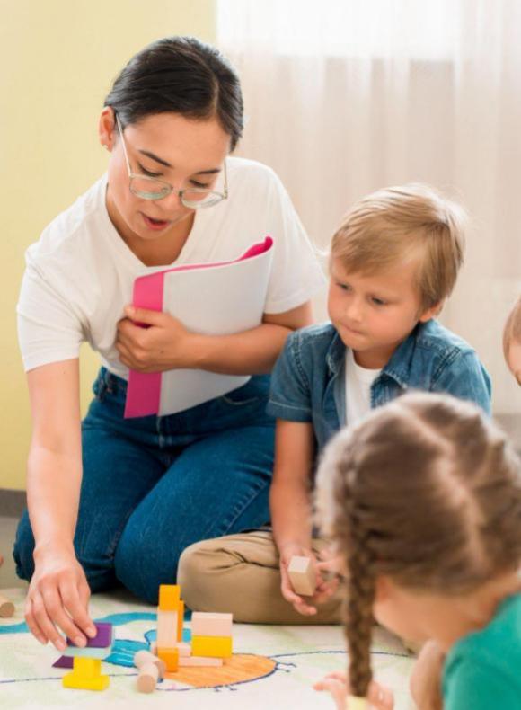 Clase de matemáticas con profesores ucam