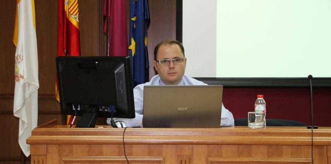 ‘Todos los edificios se están adaptando a la normativa energética edificatoria’