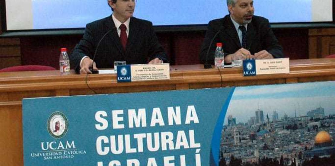 “Tras 25 años de relaciones diplomáticas, persisten todavía ciertos estereotipos”