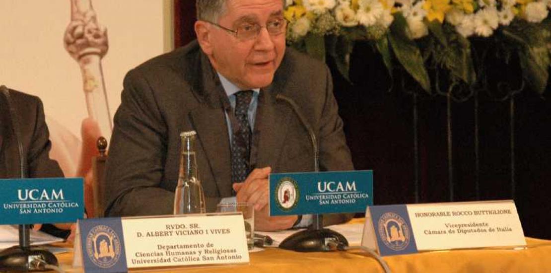 “Vida, pan, libertad y paz, desafíos constantes de Juan Pablo II&quot;