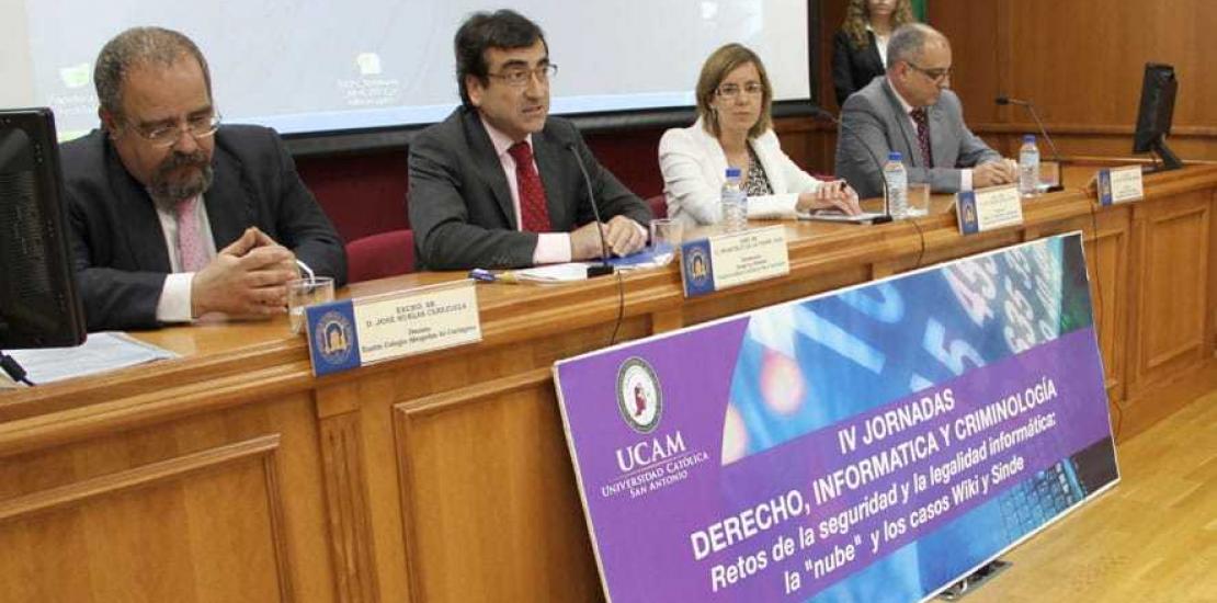 “Wikileaks es una gran fuente de información a disposición de la Prensa“