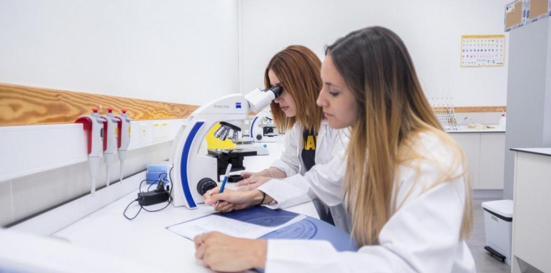 Los universitarios pueden disfrutar de instalaciones como el laboratorio