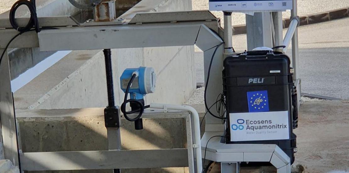 Dispositivo Ecosens Aquamonitrix en el efluente de la EDAR de Los Alcázares