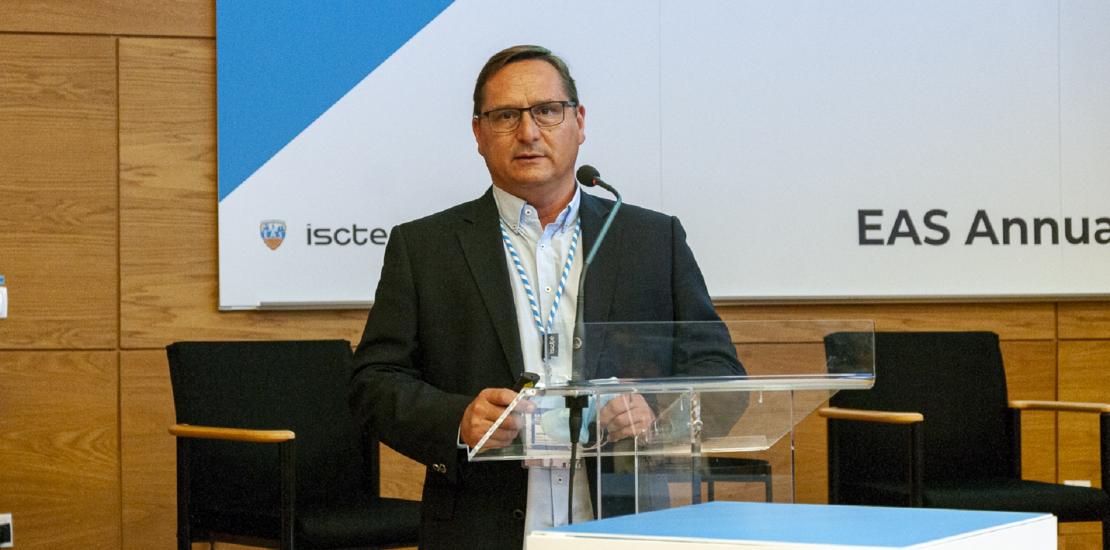 El decano de la Facultad de Deporte en el congreso de Lisboa