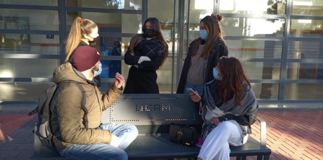 Un grupo de alumnos internacionales en el Campus de UCAM Cartagena