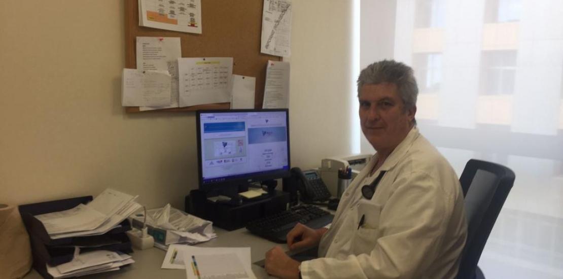 Javier Trujillo, investigador de la UCAM y jefe de servicio de Medicina Interna del Hospital Santa Lucía de Cartagena.